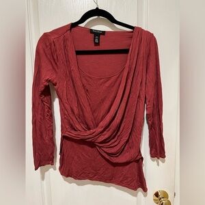 White House Black Market (WHBM) top XXS.